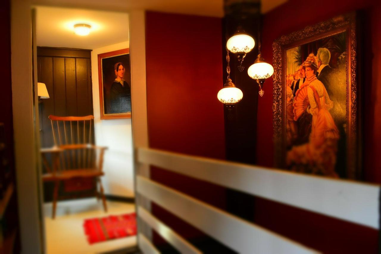 Daniels House Inn 塞伦 外观 照片