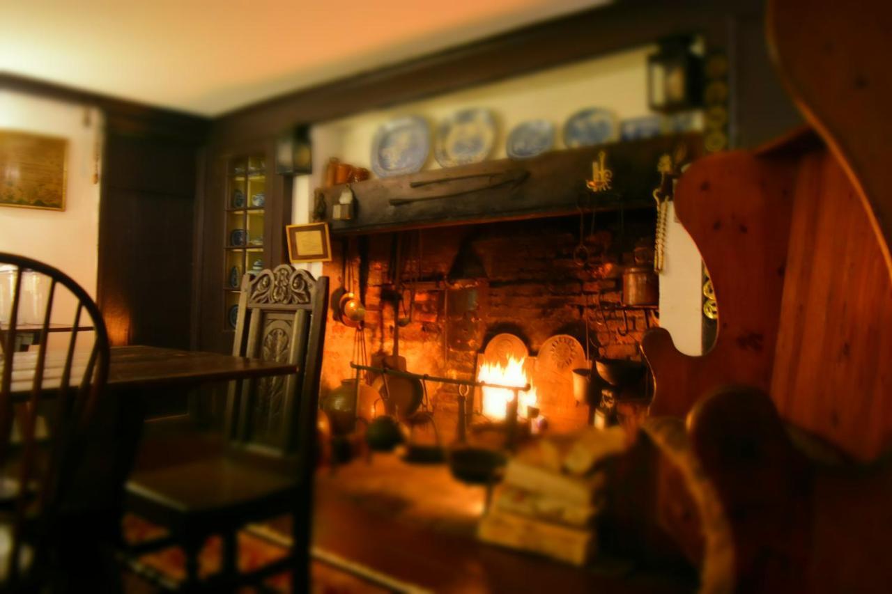 Daniels House Inn 塞伦 外观 照片